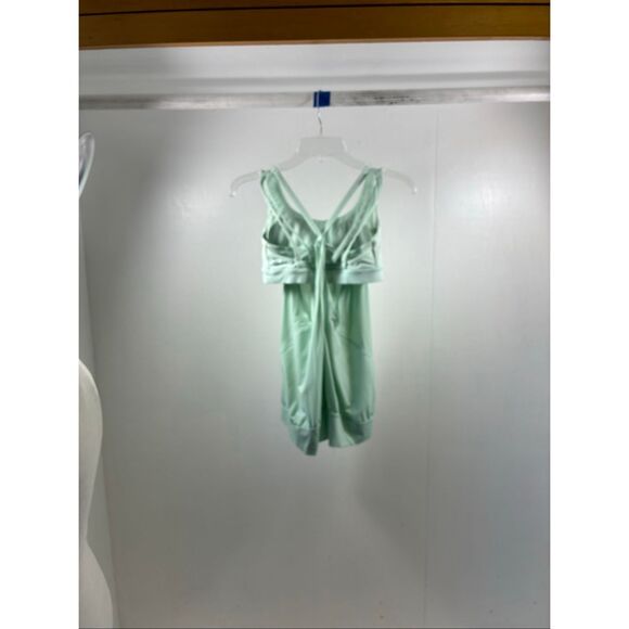 Lululemon Built in Bra Top in Mint Green Size 6 - Picture 2 of 8